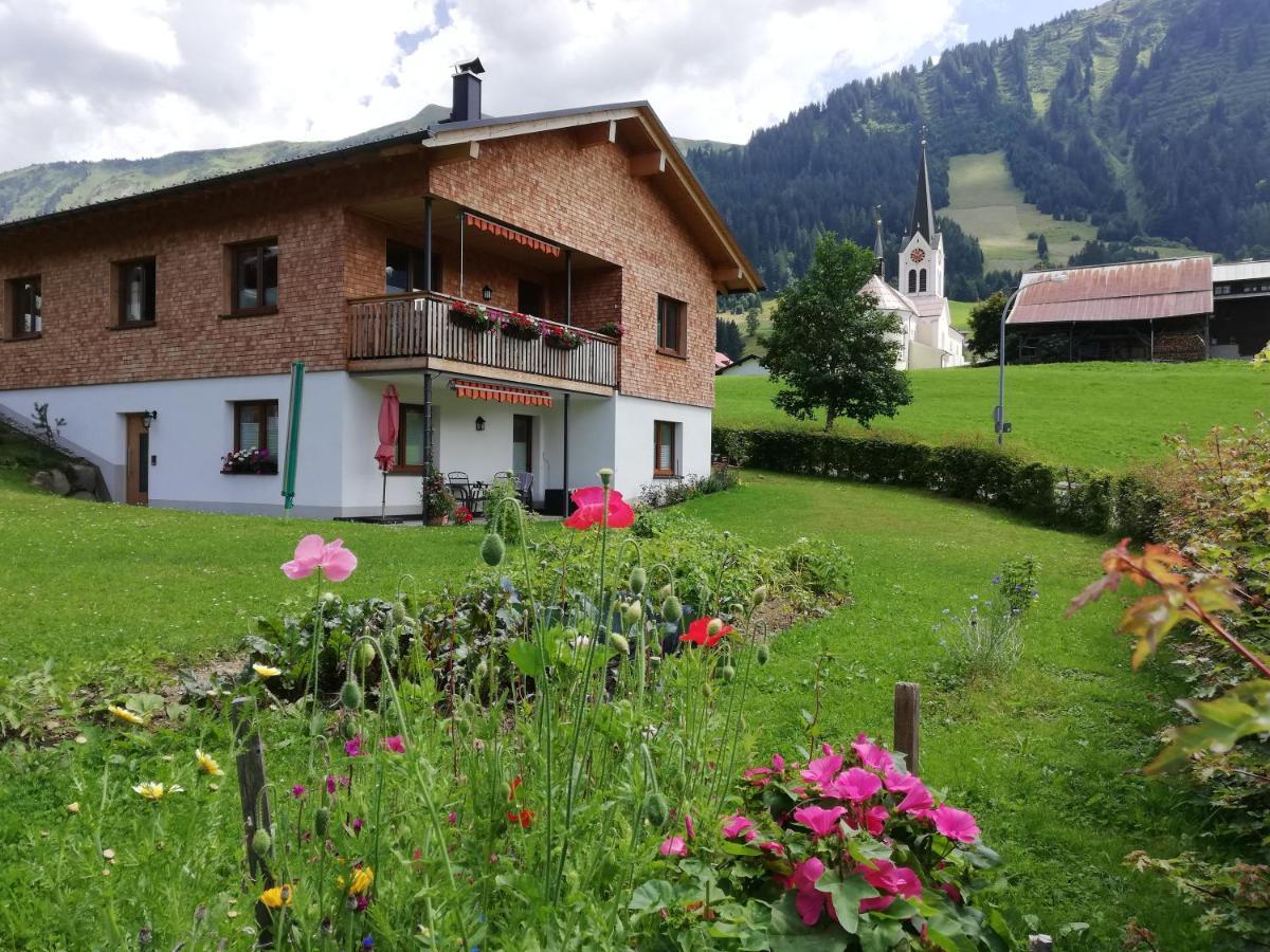Ferienwohnung Anton Kuenzler Riezlern Exterior foto